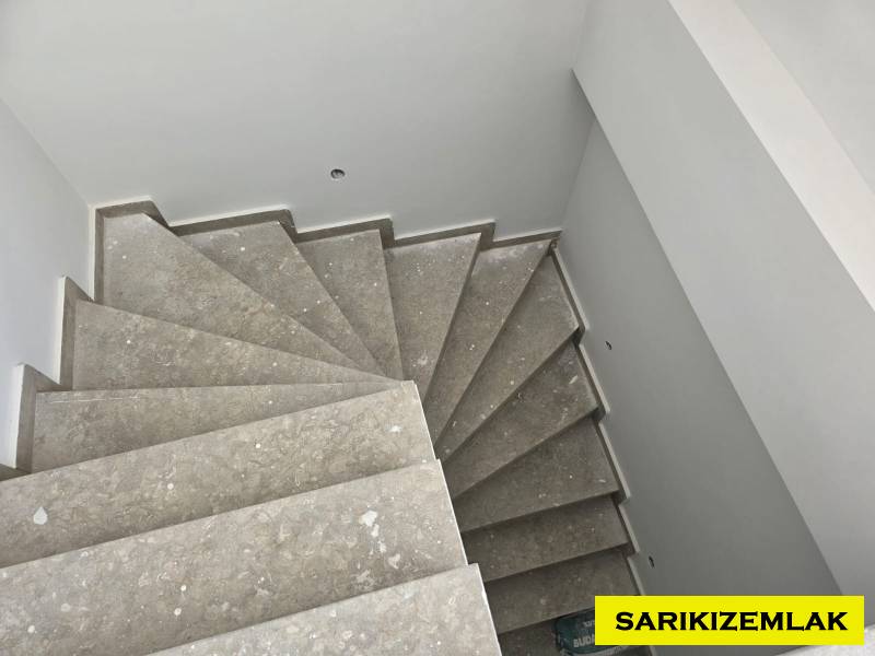 Edremit Eroğlan Mah`da3+1  Daire. - 18